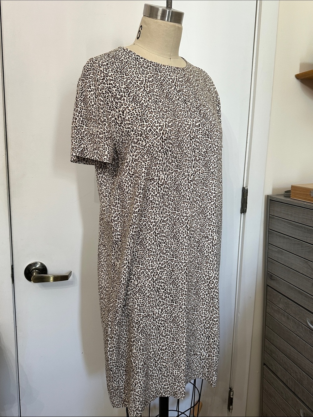 Jenni Kayne Taupe Leopard Print Short Sleeve Midi Dress